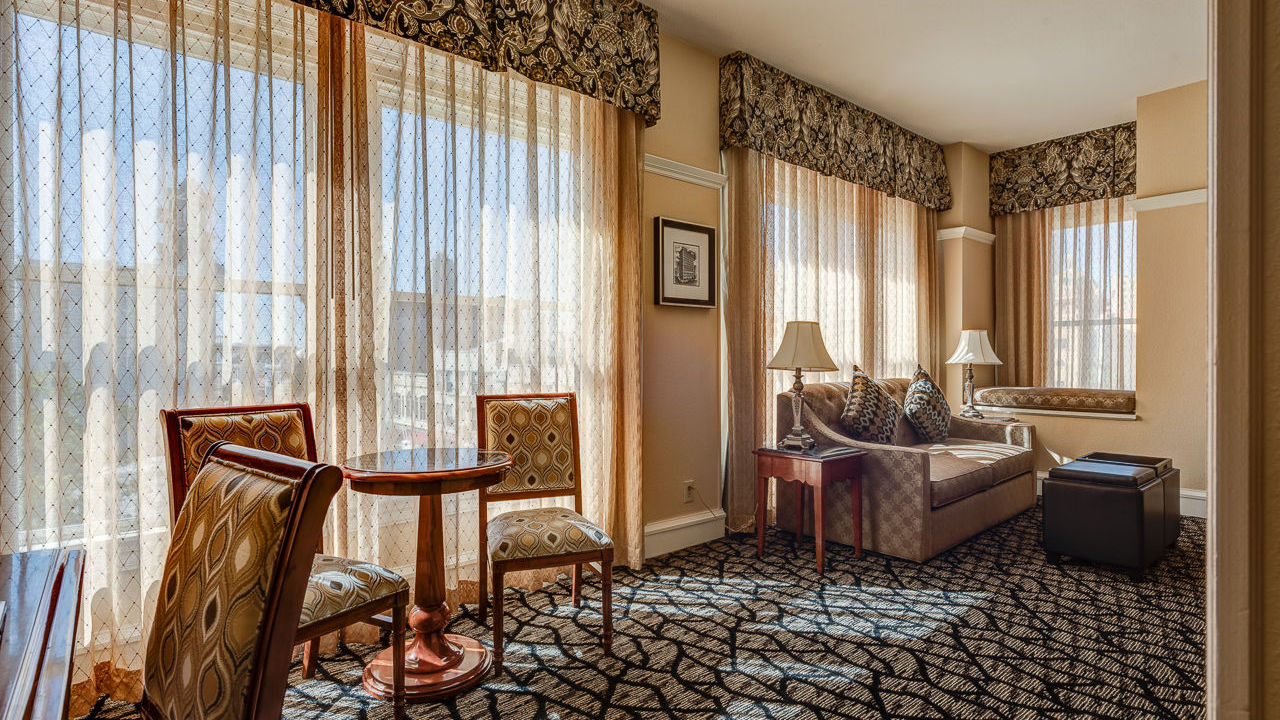 Loading Resort Image...